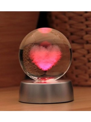 Mythriva Kalp Kristal Cam Küre Renk Değiştiren LED Işıklı Gece Lambası Dekoratif Hediyelik          [enerji Sınıfı A+++]