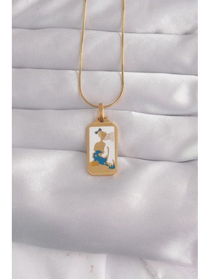 Pileli Store 316L Çelik Gold Renk Beyaz Mineli Kız Figür Tarot Kolye TJ-BKO9027