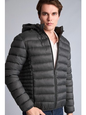DeFacto Slim Fit Ayarlanabilir Kapüşonlu Fermuarlı Şişme Mont N4661AZ26AU