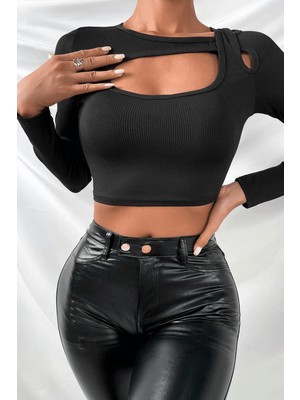 Sofya Passion Kadın Siyah Asimetrik Dekolte Detaylı Uzun Kollu Fitilli Crop Top
