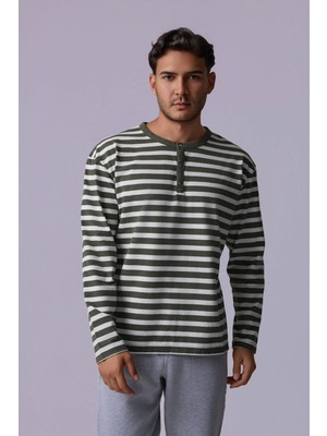 Defy's Erkek Oversize Çizgili Uzun Kollu Çıtçıtlı Yaka Tişört