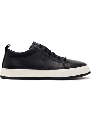 Derimod Erkek Siyah Bağcıklı Deri Sneaker WM680060DV