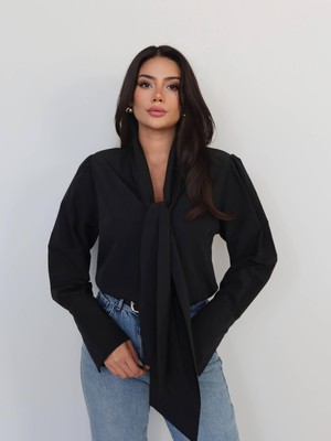 Esra Helvacı Yaka Fularlı Gömlek
