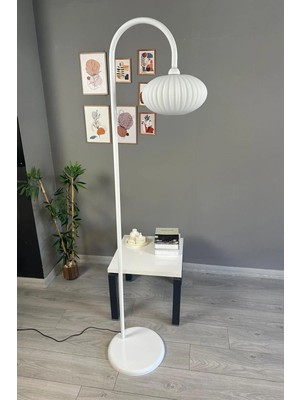 St. Morritz Elegant Beyaz Cam Lambader Modern Dekoratif Metal Oturma Odası Çalışma Odası Zemin Lambası