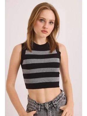Juuuj Siyah Triko Dokulu Sıfır Kol Bisiklet Yaka Çizgili Desenli Dar Kesim Crop Bluz