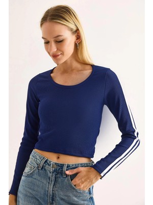 Juuuj Lacivert Fitilli Esnek Kumaş Bisiklet Yaka Dar Kesim Kolları Şerit Çizgili Crop Bluz