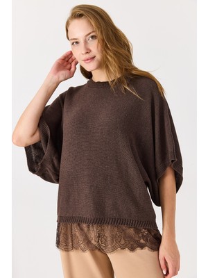 Juuuj Kahverengi Polyester Kumaş Bisiklet Yaka Yarasa Kol Dantel Detaylı Rahat Form Bluz