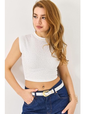 Juuuj Beyaz Fitilli Dokulu Bisiklet Yaka Kolsuz Dar Kesim Taş Işlemeli Detaylı Crop Bluz