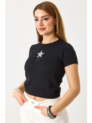Juuuj Siyah Esnek Dokulu Bisiklet Yaka Kısa Kollu Crop Form Yıldız Taş Detaylı Örme Bluz