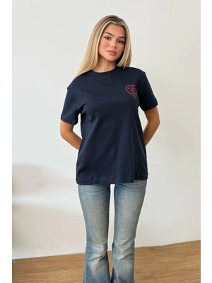 Giysa Kadın Bisiklet Yaka Amore Kalp Baskılı T-Shirt Lacivert - 26Y 1111