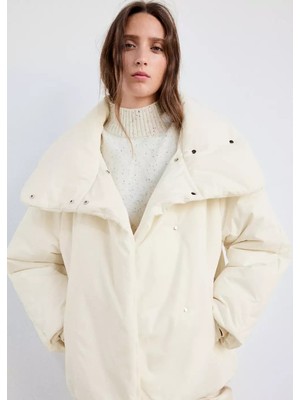 Mango Huni yakalı kapitone anorak
