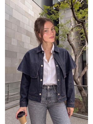 Kadın Yeni Sezon Lacivert, Seyyar Tak Çıkart Pelerinli Denim Kot Ceket