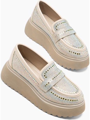 Alyano Acacia Bej Taş Detaylı Kadın Loafer Ayakkabı