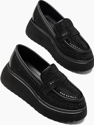 Alyano Acacia Siyah Taş Detaylı Kadın Loafer Ayakkabı