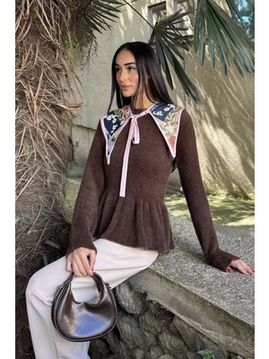 Gülseli Kadın Yaka Fularlı Triko Bluz P-00023158
