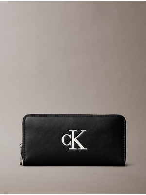 Calvin Klein Calvın Kleın Kadın Marka Logolu Pürüzsüz Yüzeyli Birden Fazla Kart Yuvalı Kağıt Para Bölmeli Siyah Cüzdan LV04F1077G 3l2