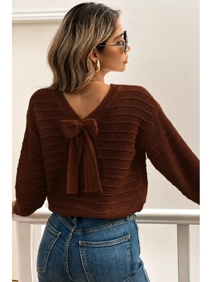 Gülseli Kadın Sırt Fiyonklu Triko Bluz P-00022427