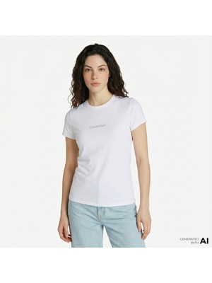 Calvin Klein Kadın Beyaz T-Shirt