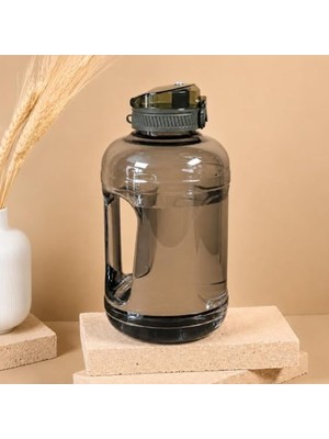 MarkEntegra 2.2 Litre Kapasiteli Kilitli Kapaklı Suluk, Geniş Hacimli Yeşil Matara