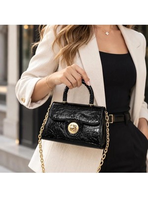 RoseBuy Bags Kadın Siyah Rugan Mini El ve Omuz Çantası – Gold Zincir Askılı Şık Tasarım