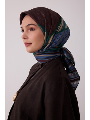Belli Geometrik Desen %100 Twill Ipek Eşarp BE23-83