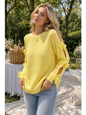 Gülseli Kadın Fiyonk Detaylı Triko Bluz P-00022915