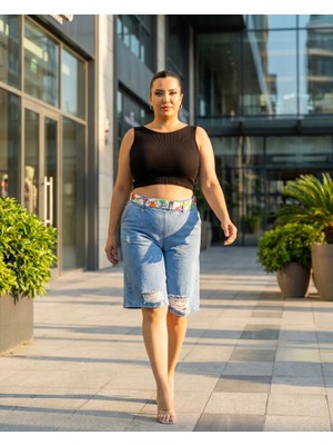 Zanessi Büyük Beden Kemerli Yüksek Bel Yırtık Cepli Denim Kadın Şort