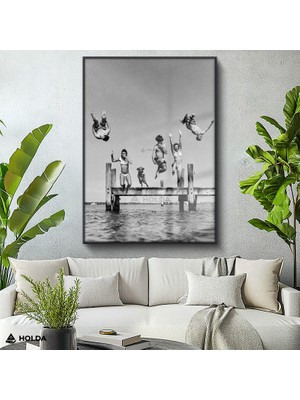 Holda Props Siyah Renk Çerçeveli Cam Tablo Iskeleden Atlayan Insanlar Insan Tablosu Duvar Dekorasyonu