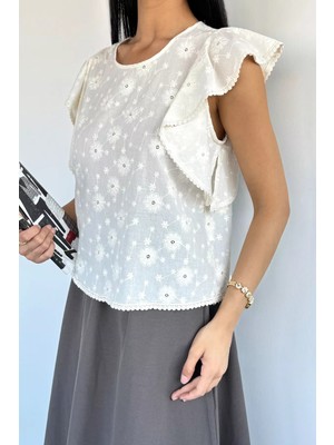 Gülseli Kadın Volanlı Kol Papatyalı Bluz P-00021874