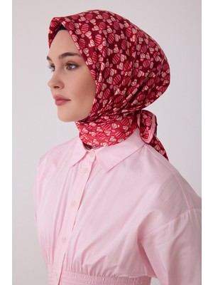 Belli Geometrik Desen %100 Twill Ipek Eşarp BE03-52