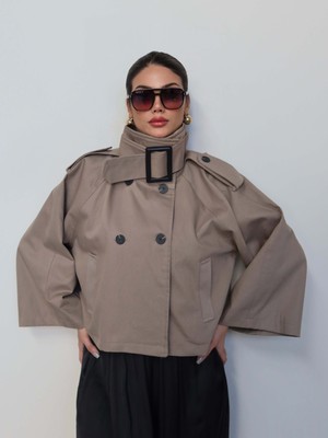 Esra Helvacı Dik Yaka Tokalı Kısa Trench