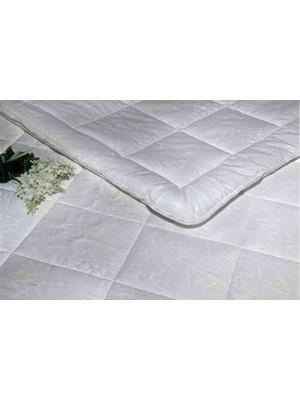 Taç Bambu Cotton Çift Kişilik Yorgan 195x215 cm Beyaz Desenli Pamuk Dolgu Malzemesiyle Konfor