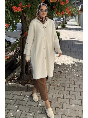Julude Gülseli Kapüşonlu Tesettür Triko Ceket Hırka P-00023162