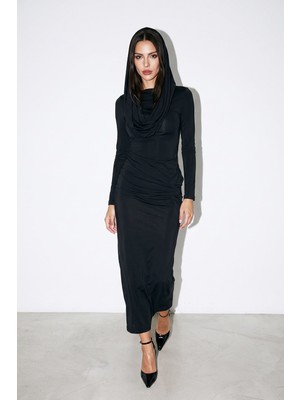Setre Siyah Drape Detaylı Uzun Kollu Midi Elbise