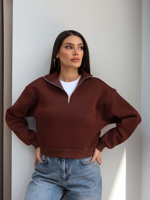 Esra Helvacı Fermuarlı Dik Yaka Şardonlu Sweatshirt