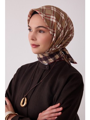 Belli Geometrik Desen %100 Twill Ipek Eşarp BE21-03