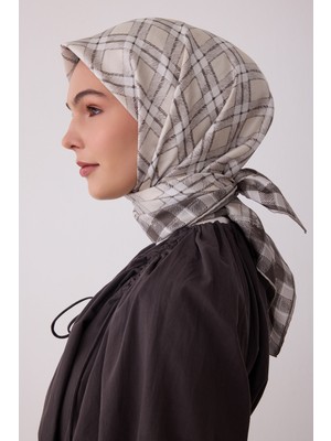 Belli Geometrik Desen %100 Twill Ipek Eşarp BE21-57