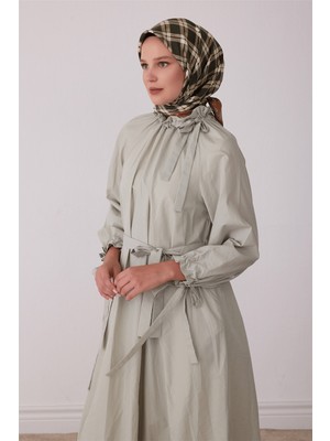 Belli Geometrik Desen %100 Twill Ipek Eşarp BE21-51