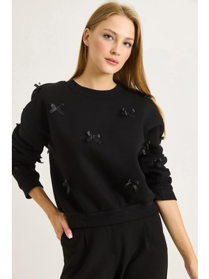 Juuuj Siyah Üç Iplik Şardonlu Bisiklet Yaka Uzun Kollu Kurdele Detaylı Rahat Kesim Sweatshirt