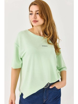 Juuuj Yeşil Pamuklu Karışımlı Bisiklet Yaka Oversize Geniş Kesim Basic Kısa Kollu Tişört