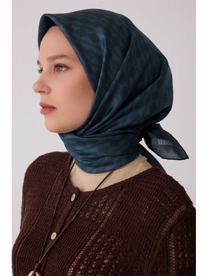Belli Geometrik Desen %100 Twill Ipek Eşarp BE25-86
