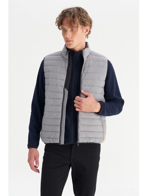 Wrangler Regular Fit Dik Yaka Şişme Yelek Erkek Yelek W2520511 035