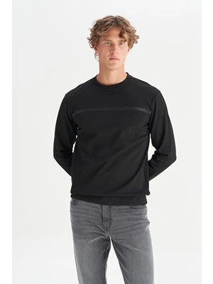 Wrangler Pamuklu Regular Fit Bisiklet Yaka Sweat Erkek Sweat GW2520534 001