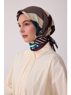 Belli Geometrik Desen %100 Twill Ipek Eşarp BE01-03