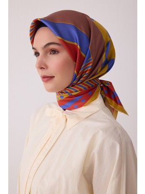 Belli Geometrik Desen %100 Twill Ipek Eşarp BE01-37