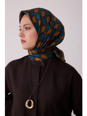 Belli Geometrik Desen %100 Twill Ipek Eşarp BE08-52