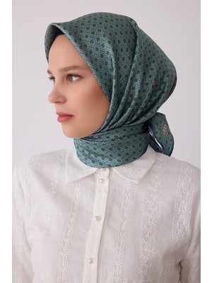 Belli Monogram Desen %100 Twill Ipek Eşarp BE18-84