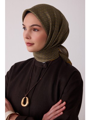 Belli Monogram Desen %100 Twill Ipek Eşarp BE18