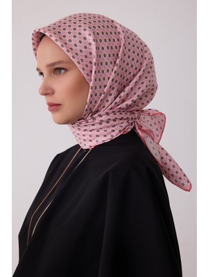 Belli Monogram Desen %100 Twill Ipek Eşarp BE18-80
