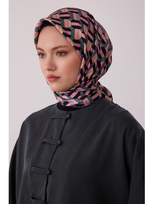 Belli Geometrik Desen %100 Twill Ipek Eşarp BE07-86